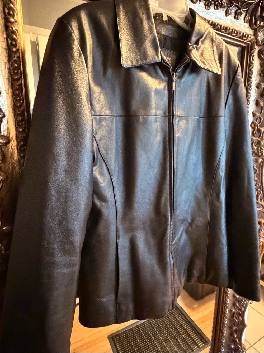 Wilsons Genuine Leather Black Zip-Front Women's Leather Jacket Medium - Picture 3 of 15